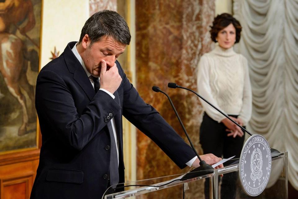 Matteo Renzi annuncia le sue dimissioni dopo il referendum