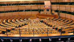 Elezioni europee: il rischio di un Parlamento che non rappresenta