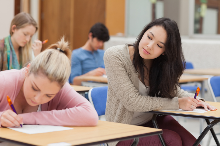 Esame di avvocato: l’identica procura alle liti non dimostra la copiatura del compito